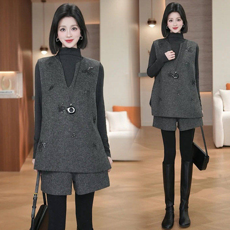 时尚毛呢套装女冬季新款韩版简约气质半高领T恤V领马甲短裤三件套,女装/女士精品,时尚套装,淘宝优惠券,粉丝福利购,淘宝优惠卷