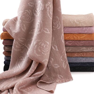 Crimped rose embossed shimmering long scarf Thin