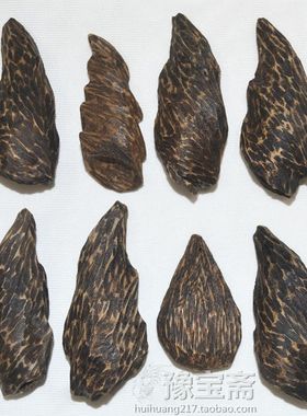 越南沉香木手把件吊坠毛衣