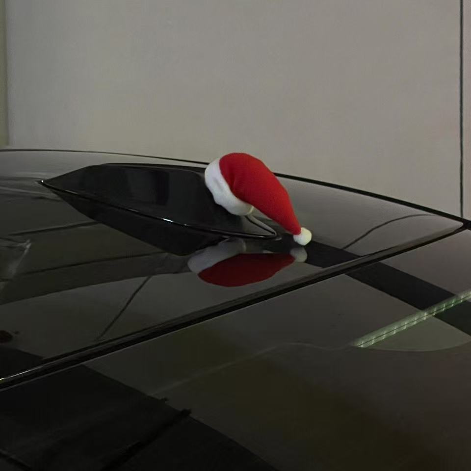 宝马圣诞帽可爱迷你小红帽车顶节日氛围感汽车装饰女士车内时尚