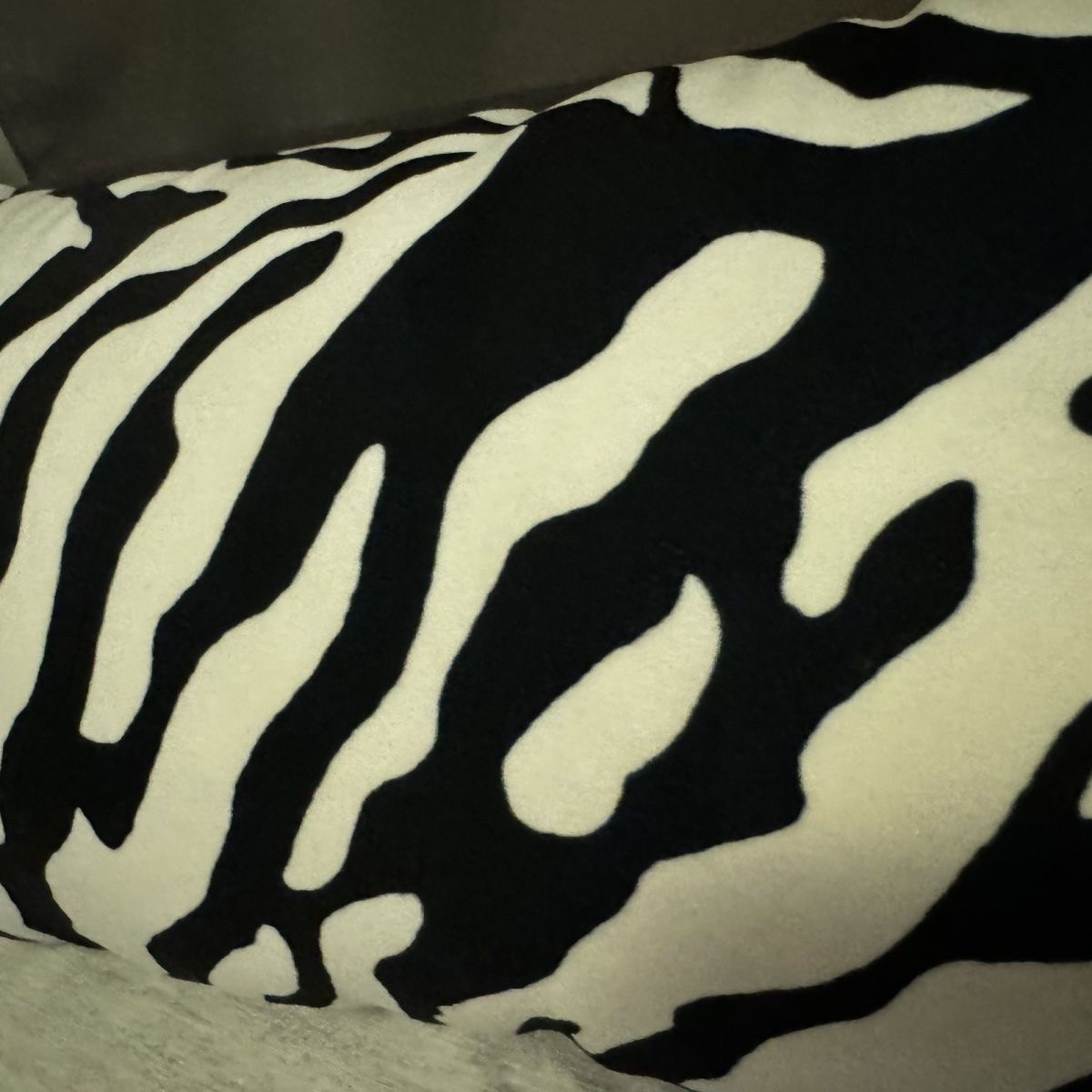 腰枕护腰长方形简约现代客厅抱枕床头沙发靠垫抱枕套腰枕椅子靠背