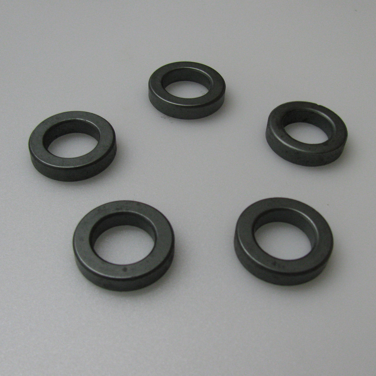 库存直销磁性材料铁氧体抗干扰