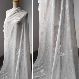 飘逸雪纺竹叶碎片花舞布料 设计师礼服衣裙顺滑时装设计师面料