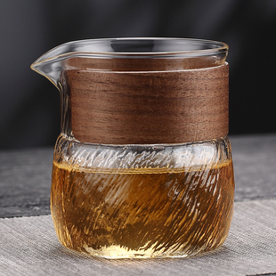 冠发胡桃木防烫手公道杯加厚耐热锤纹玻璃公杯分茶器倒茶均杯茶海