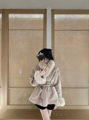 双面羊绒狐狸毛领毛呢外套女大衣