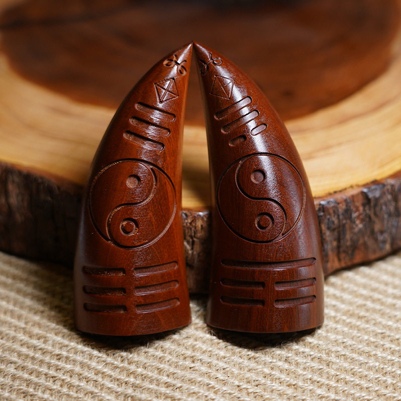 骏澜斋 雷击木圣卦红檀羊角圣杯红檀茭杯潮汕圣卦阴阳杯佛堂用品