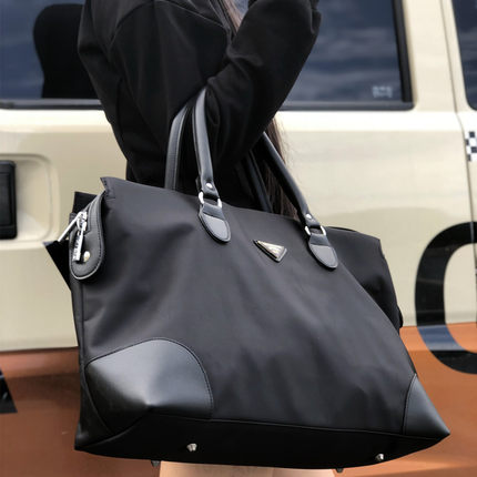 高级感时尚休闲托特包简约轻便单肩包女包大容量旅行包运动手提包