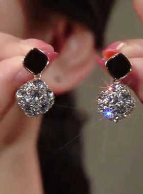 黑色满钻菱形耳环职场百搭银针耳钉气质高级感显脸瘦耳饰新款爆款