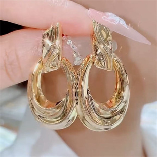 夸张金属冷淡风几何大耳环新款复古金色耳饰小众气质简约耳钉银针