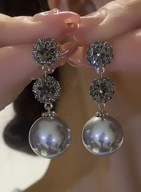 灰色水晶珍珠耳环2026年新款爆款圆珠耳饰高级感小众设计耳坠银针