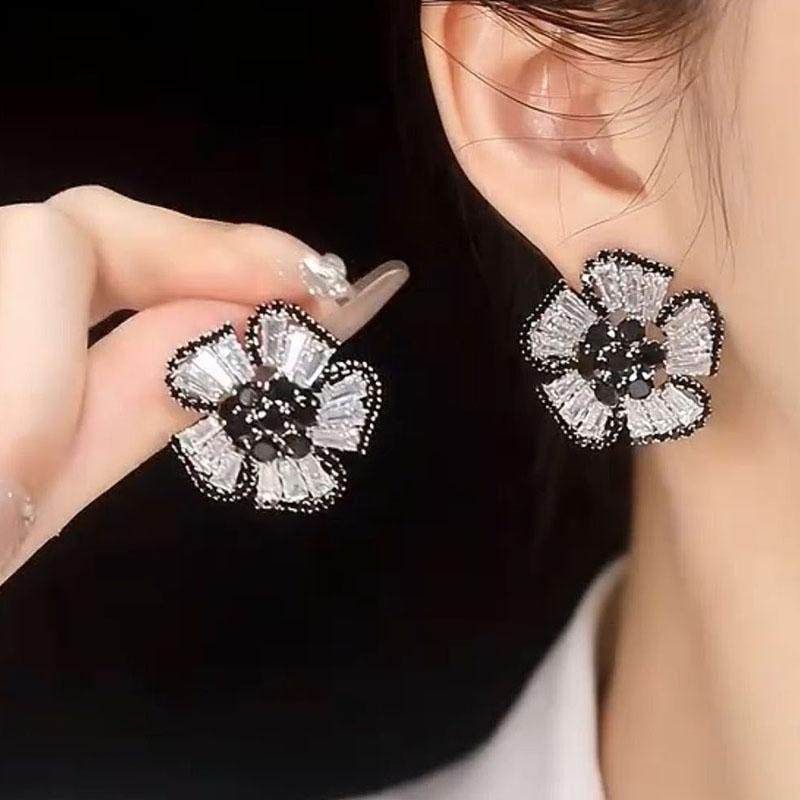 個性夸張鋯石耳釘立體花朵耳環女