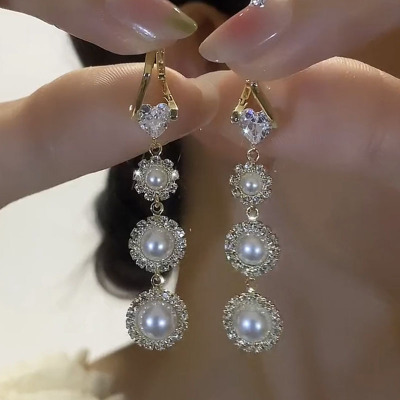 显脸瘦满钻珍珠耳环女高级感时尚