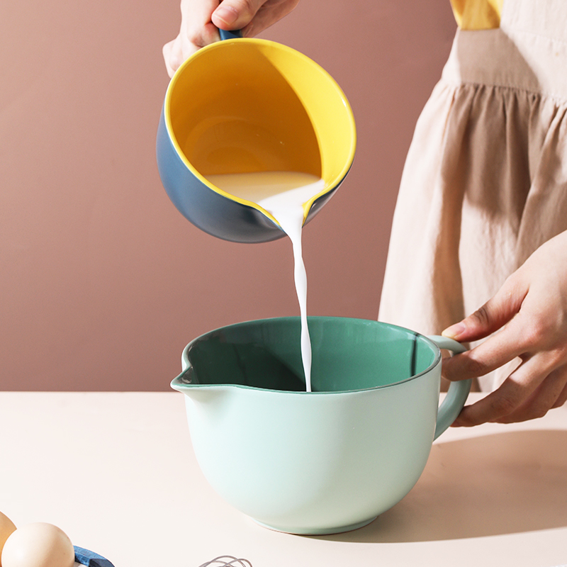 创意引流带手柄打蛋碗