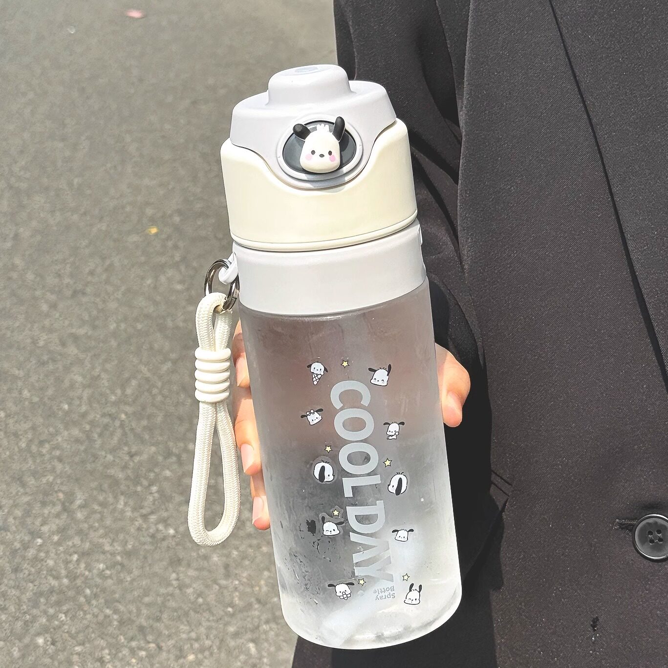喷雾运动水杯子吸管男女生高颜值新款夏天大容量户外学生上学喷水