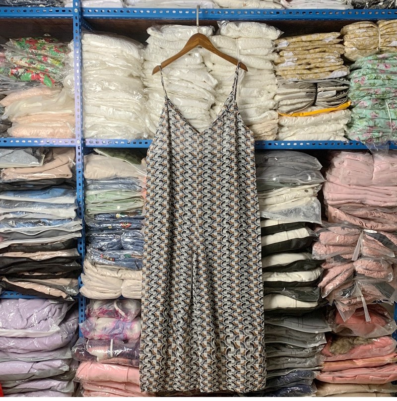 小众高级感连体裤女夏雪纺阔腿裤高腰宽松吊带碎花连体裤女长裤