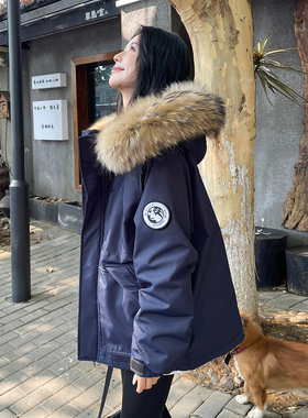 白鸭绒2025新款藏蓝色羽绒服女工装派克服短款小个子大毛领冬外套