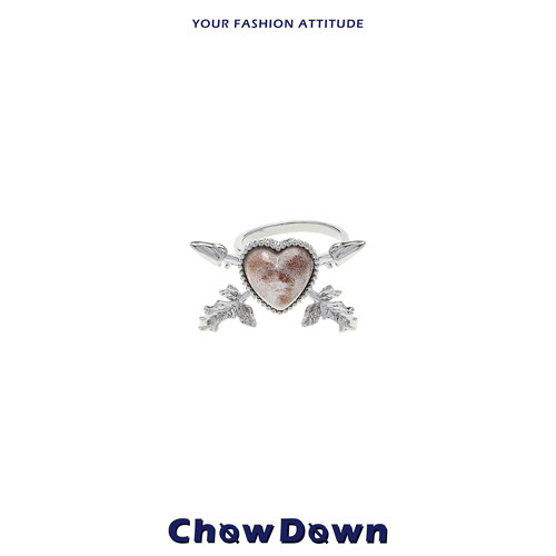 CHOWDOWN甜酷设计感爱心之箭戒指
