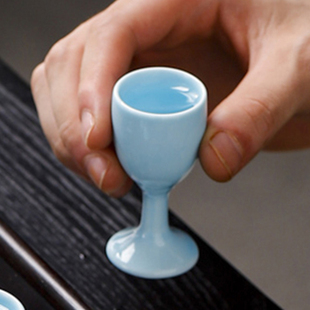 陶瓷迷你小酒杯酒盅白酒烈酒杯高脚杯单杯家用中式复古品酒一口杯