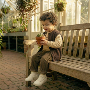 男童套装春秋2026新款洋气儿童复古针织马甲卫衣灯芯绒裤子三件套