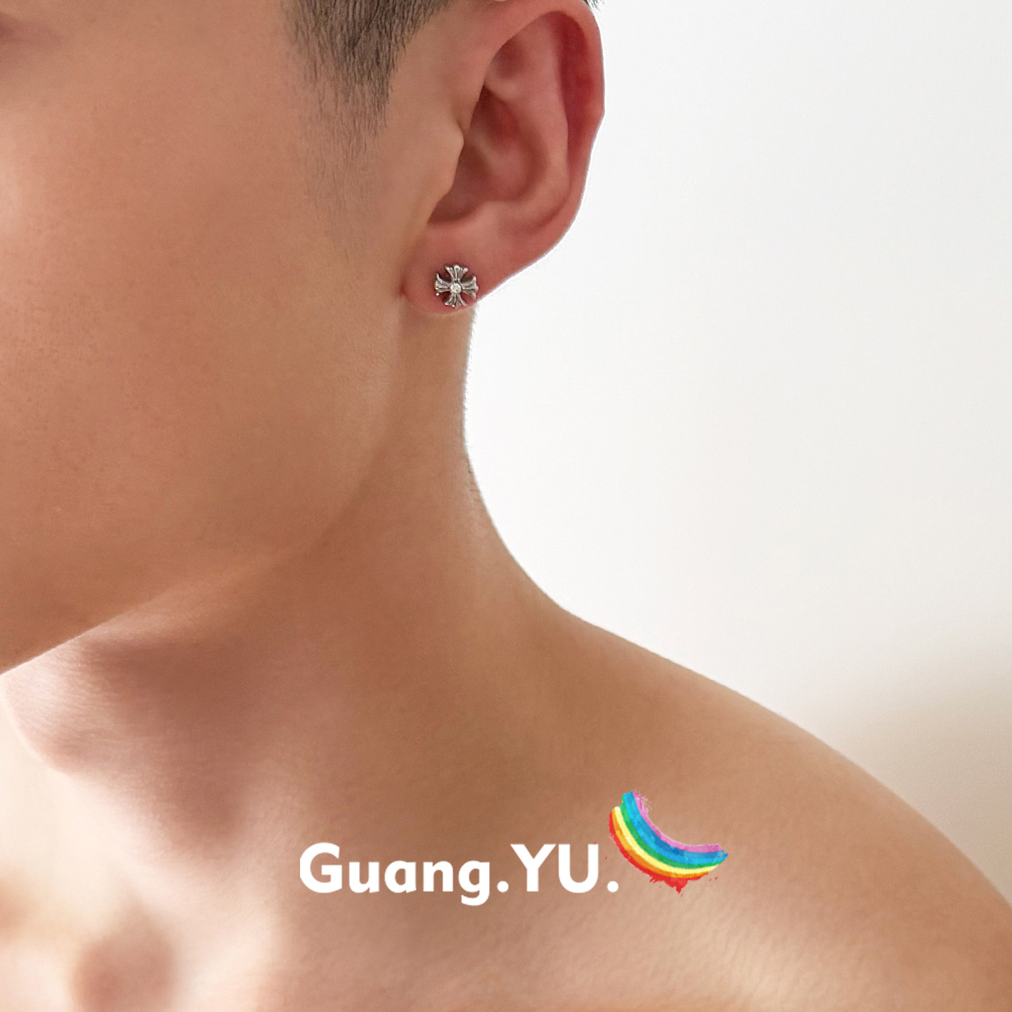 GuangYu美式复古十字花钛钢耳钉男高级感潮流嘻哈金色耳饰女个性