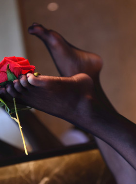 姬Gill：超薄莱卡无缝透气五指袜大码连裤袜性感肉色哑光五趾丝袜