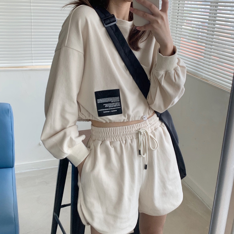 Two piece suit of Slouchy and fashionable short style sweater