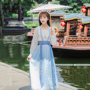 出租古装汉服女高校日常飘逸超仙学生毕业季教师节运动会服举牌