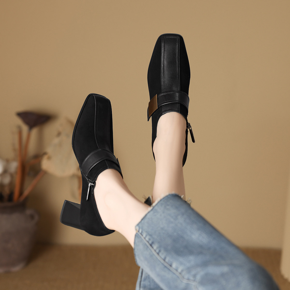 2025年新款方头高跟鞋不累脚黑色深口单鞋高级感粗跟皮鞋女款时尚,女鞋,深口单鞋,淘宝优惠券,粉丝福利购,淘宝优惠卷