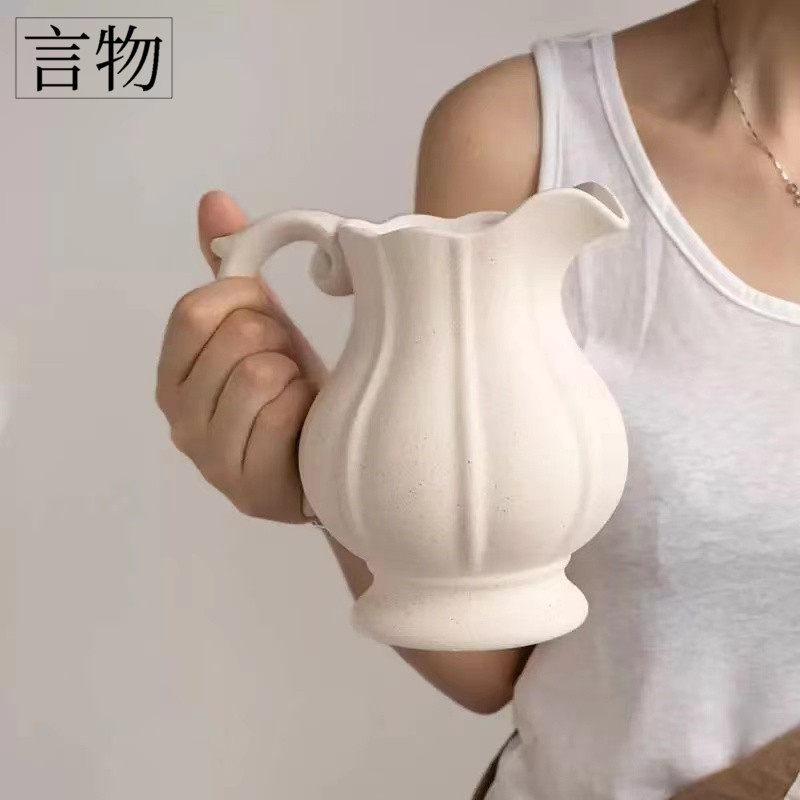 轻奢侘寂风陶瓷南瓜提壶花瓶