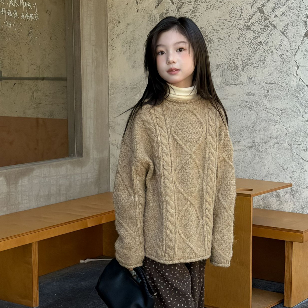 韩版男女童纯色加厚麻花毛衣