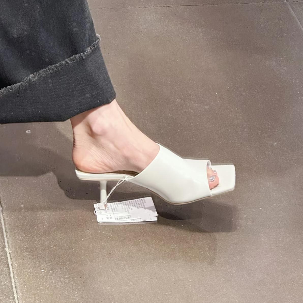 7cm,显白又好看高跟软皮外穿凉拖