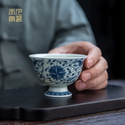 青花瓷主人杯单杯压手杯景德镇仿古大号品茗杯加厚陶瓷器功夫茶杯