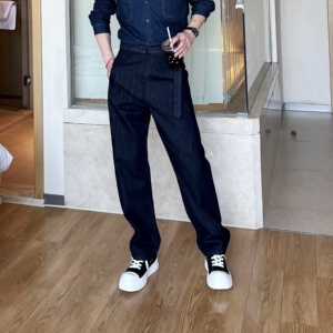 高级感宽松简约直筒蓝黑牛仔裤