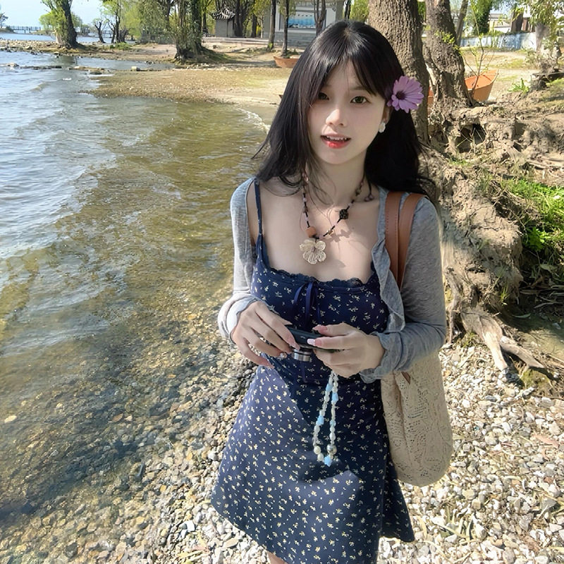 法式蓝色碎花吊带连衣裙套装