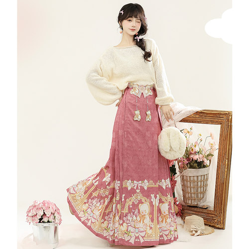 洛芷妤2025新款秋冬汉服女新中式上衣马面裙成人国风长衫日常套装