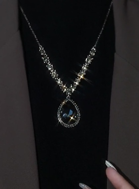 轻奢网红爆款水滴毛衣链项链女