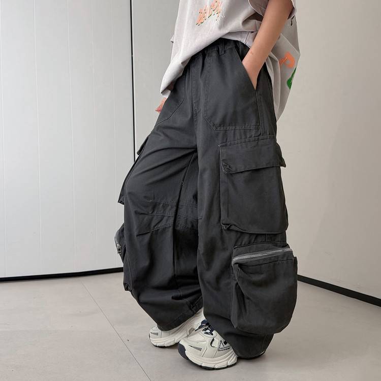 专柜品牌男童裤子春秋款2026新款儿童秋装工装裤中大童秋季阔腿裤