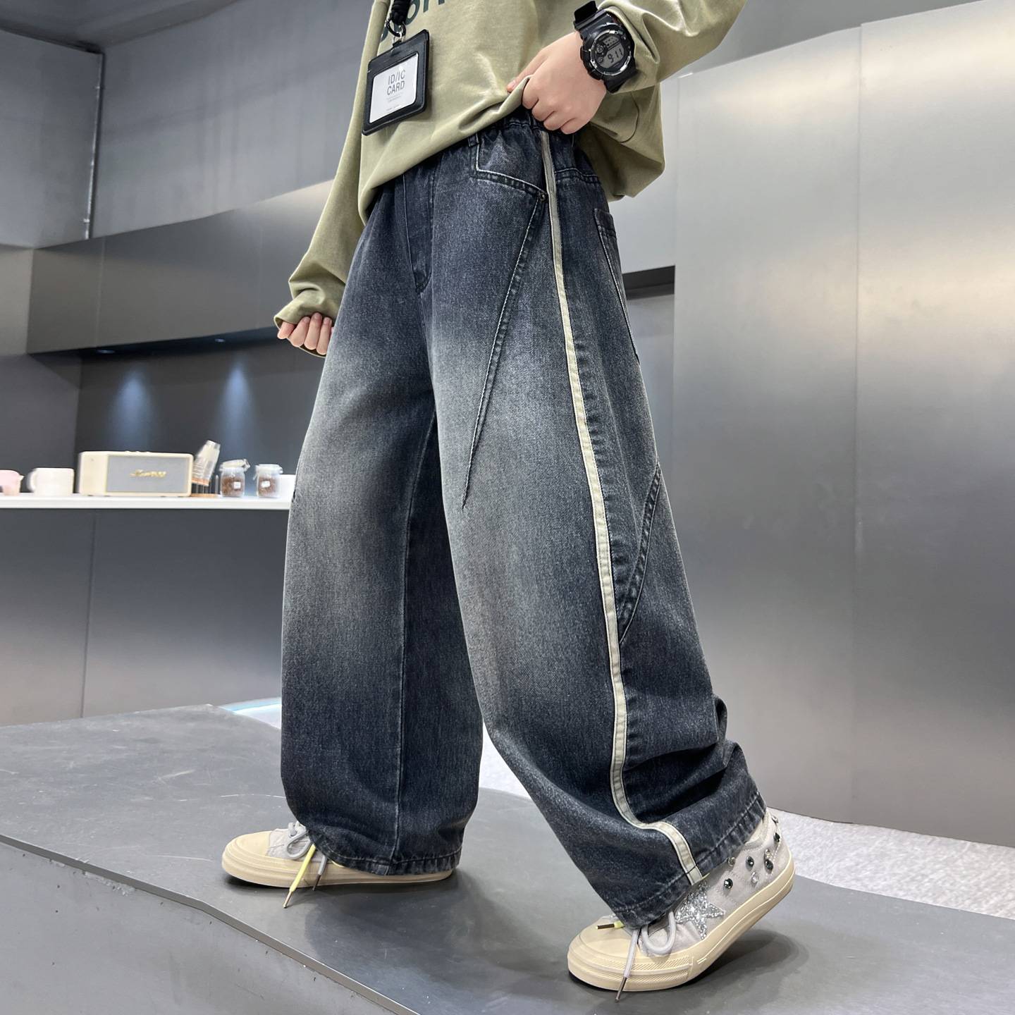 专柜品牌男童牛仔裤2026秋季新款裤子中大儿童春秋阔腿长裤韩范男