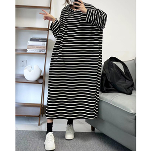 菲尔丹 宽松慵懒高克重针织棉连帽长袖连衣裙 黑灰条纹超长裙521