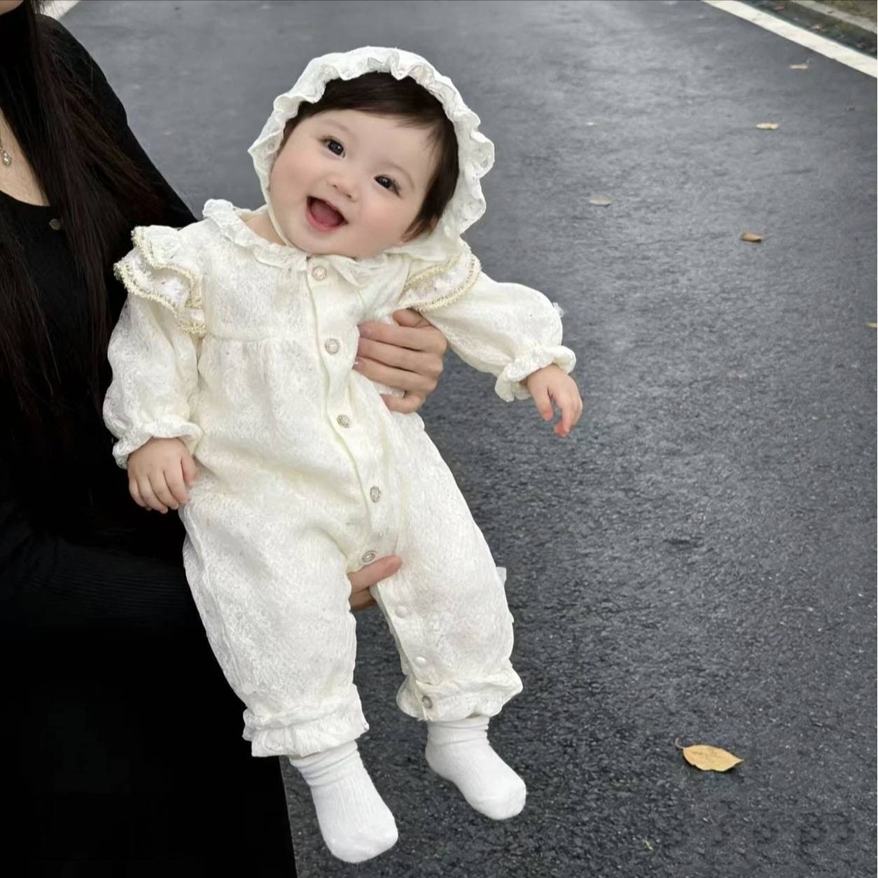 洋气女宝宝春秋连体衣婴幼儿公主哈衣周岁百天礼服外出哈衣爬服