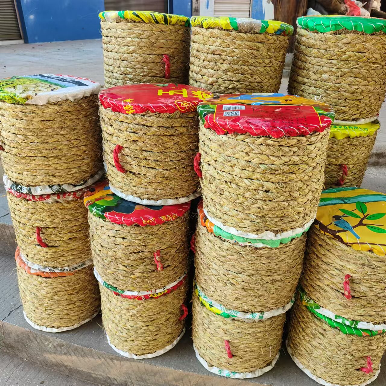 云南草墩子纯手工编织草凳稻草编织实用家具矮凳鼓墩田园风名族风