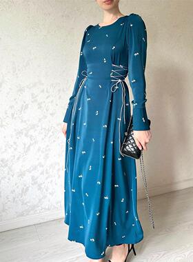 设计感蓝色碎花连衣裙 Design Sense Blue Waist Fragmented Dres