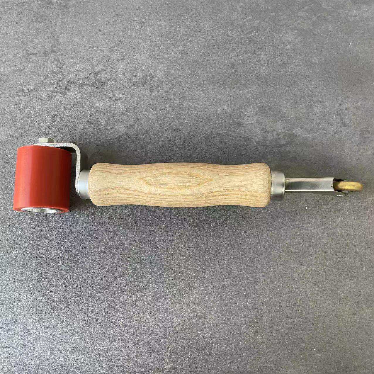 专业优质贴壁纸墙纸工具接缝压轮红色防水双头榉木手柄