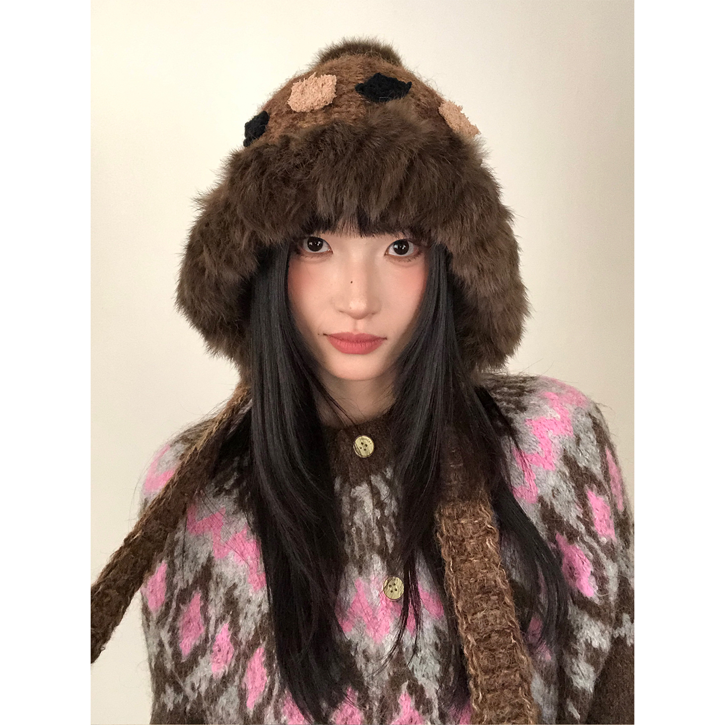 美拉德花朵毛绒针织护耳帽