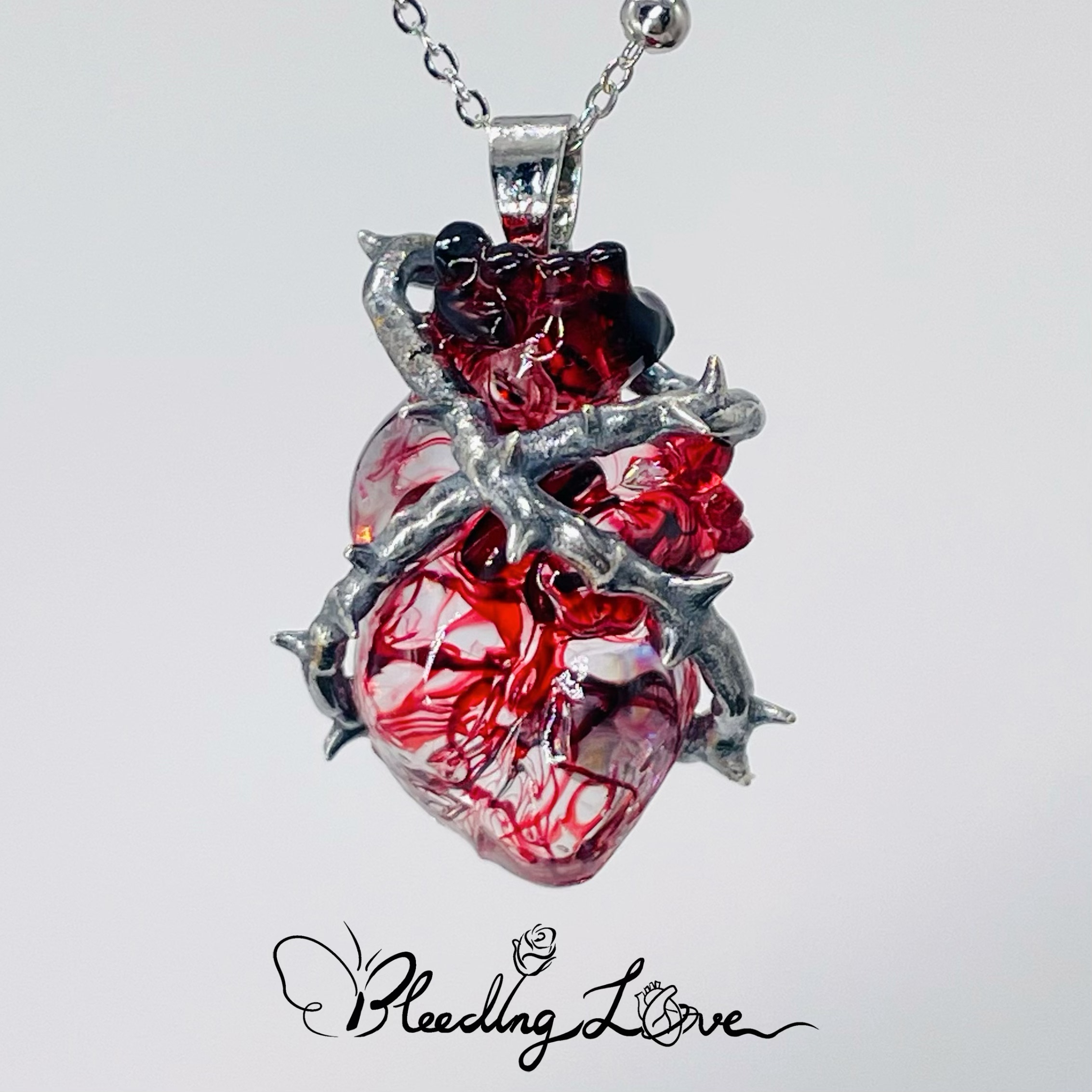 原创手工荆棘缠绕心脏吊坠