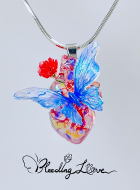 巨美巨浪漫！蝴蝶心脏与玫瑰结合