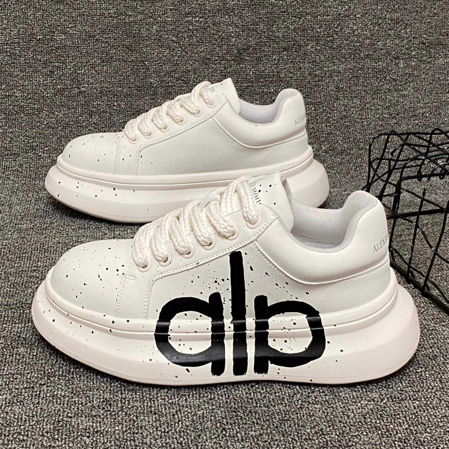 欧美潮牌厚底小白鞋男2025秋季新款百搭青年街拍时尚增高休闲板鞋