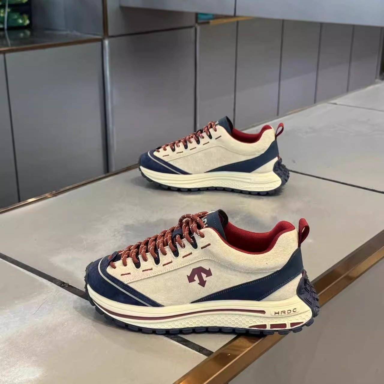 男阿甘鞋2025春秋纯皮新款男士轻便舒适鞋子时尚休闲百搭运动鞋