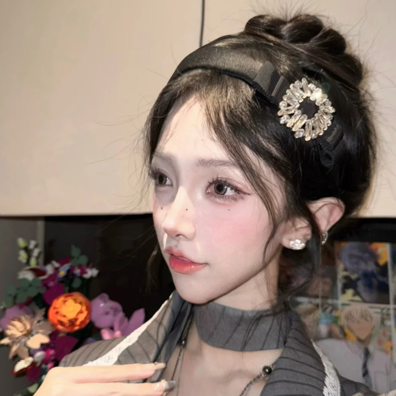富家千金~黑色丝绒带方钻蝴蝶结发箍女百搭气质小香风高颅顶头饰