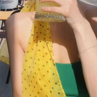 明媚大女主！黄色波点丝巾系脖女高级感时尚洋气纱巾围巾配饰装饰